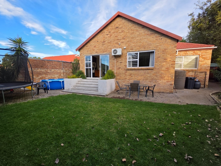 4 Bedroom Property for Sale in Pentagon Park Free State